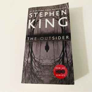 The Outsider by Stephen King Paperback